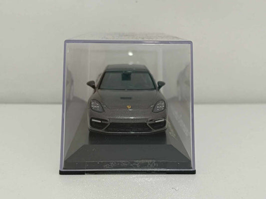 Porsche Panamera Turbo Executive - Minichamps 1:43 GM Shop
