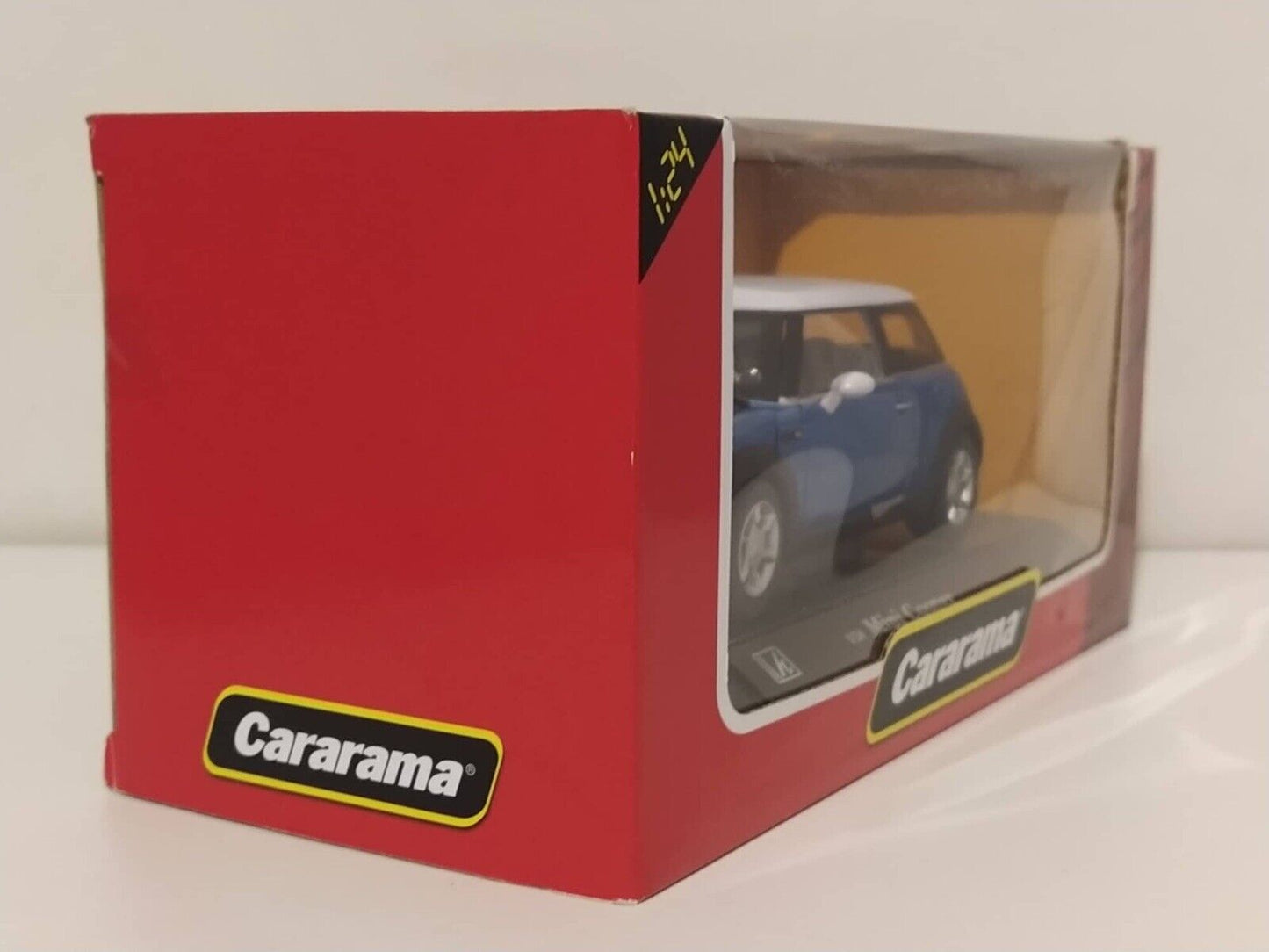 Mini Cooper - Cararama 1:24 GM Shop
