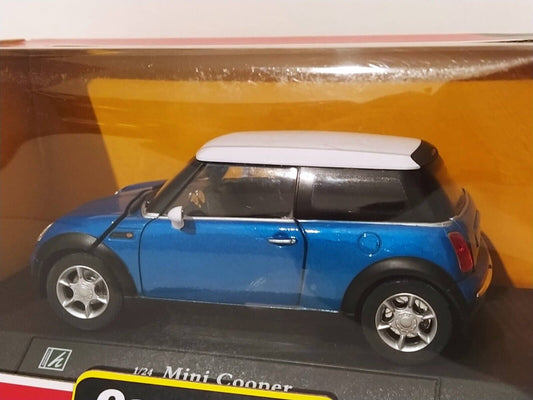 Mini Cooper - Cararama 1:24 GM Shop