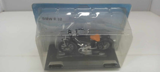 Moto BMW R32 R 32 Edicola 1:24 Nero Black Usato + Blister
