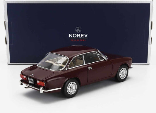 Alfa Romeo 2000 GTV 1973 Brown Marrone - Norev 1:18 Nuovo