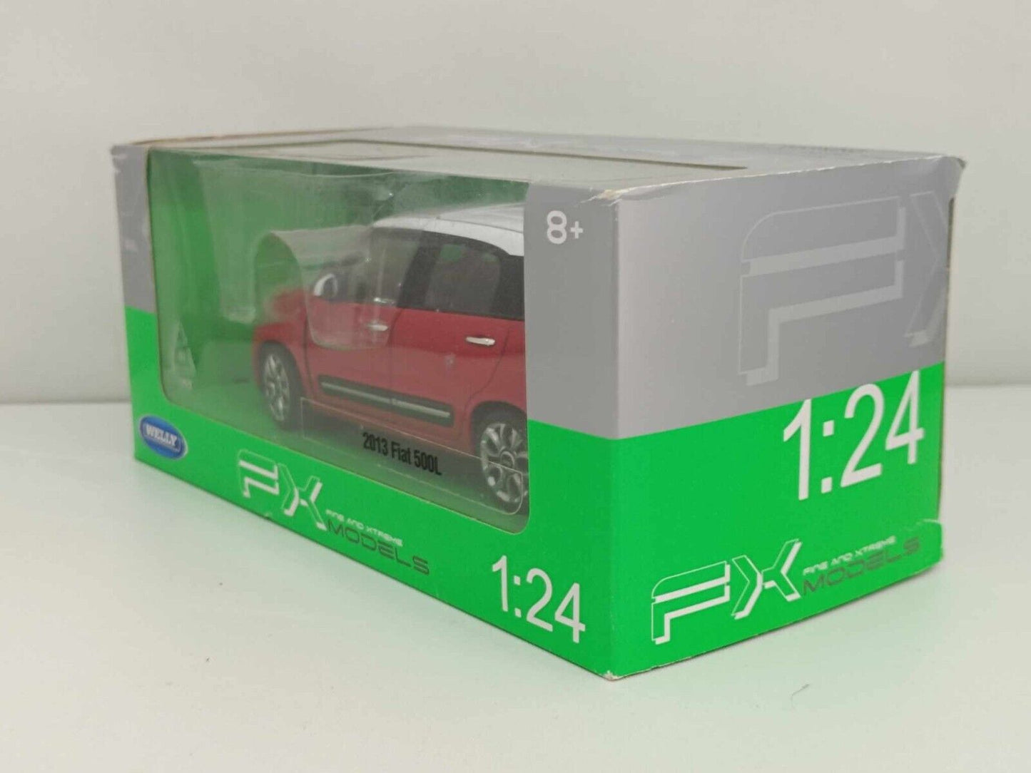 Fiat 500 L (2013) - Welly 1:24 GM Shop