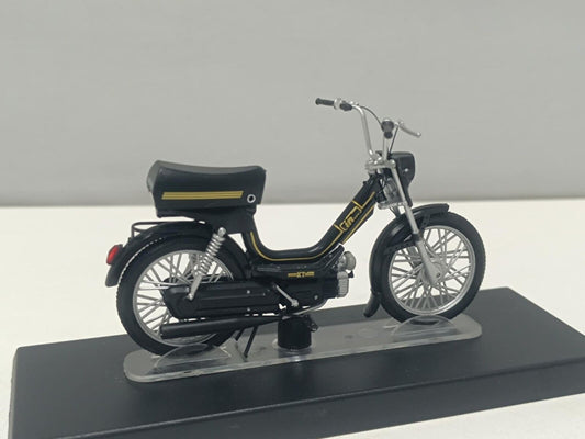 Malanca In... Motorino Edicola Leo Models 1:18 Usato + Basetta