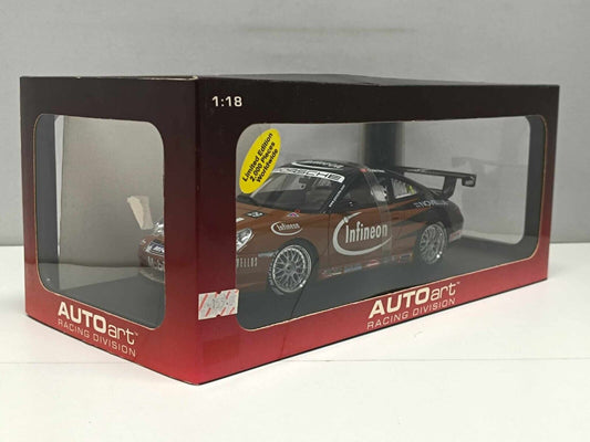 Porsche 911 (996) GT3R Asian Carrera Cup 2004 C.Kwan Driver Edition Autoart 1:18
