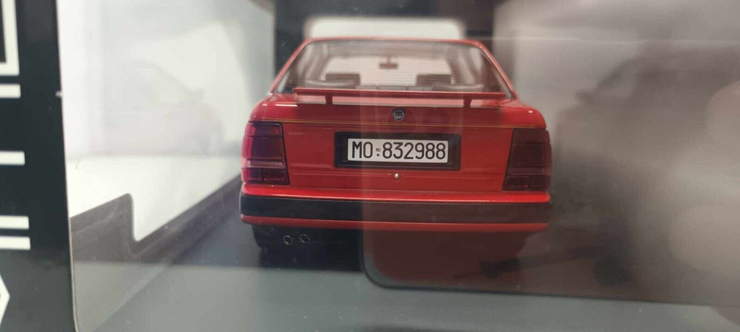 Lancia Thema 8.32 Ferrari 1988 Rosso Ferrari Red Mitica 1:18 Nuovo 1/18