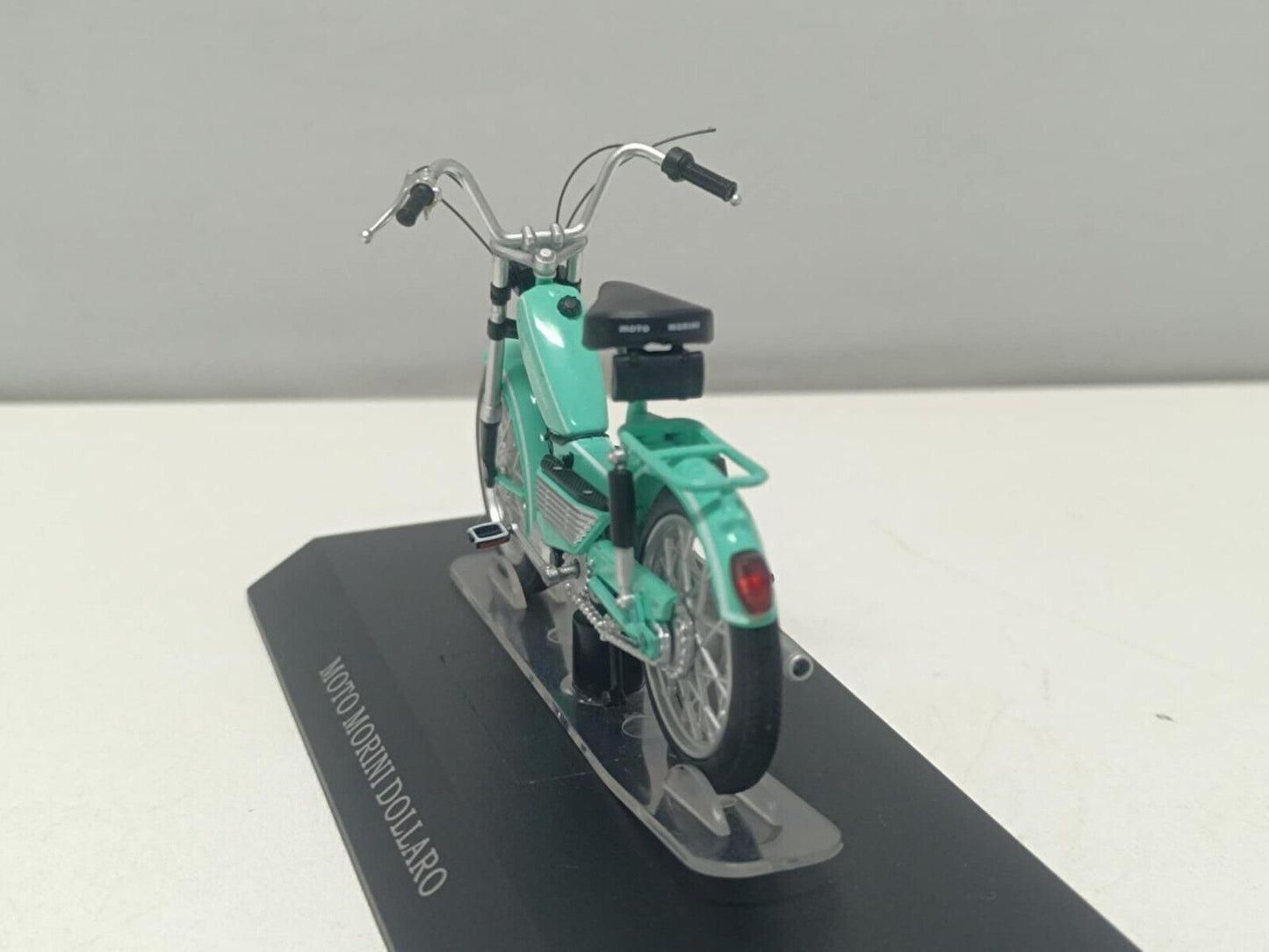 Moto Morini Dollaro Motorino Edicola Leo Models 1:18 Usato + Basetta