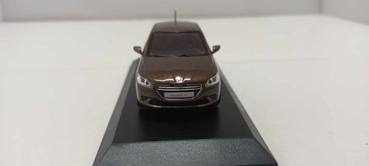 Peugeot 301 4 p 2012 Brown - Norev 1:43 Usato + Teca + Box