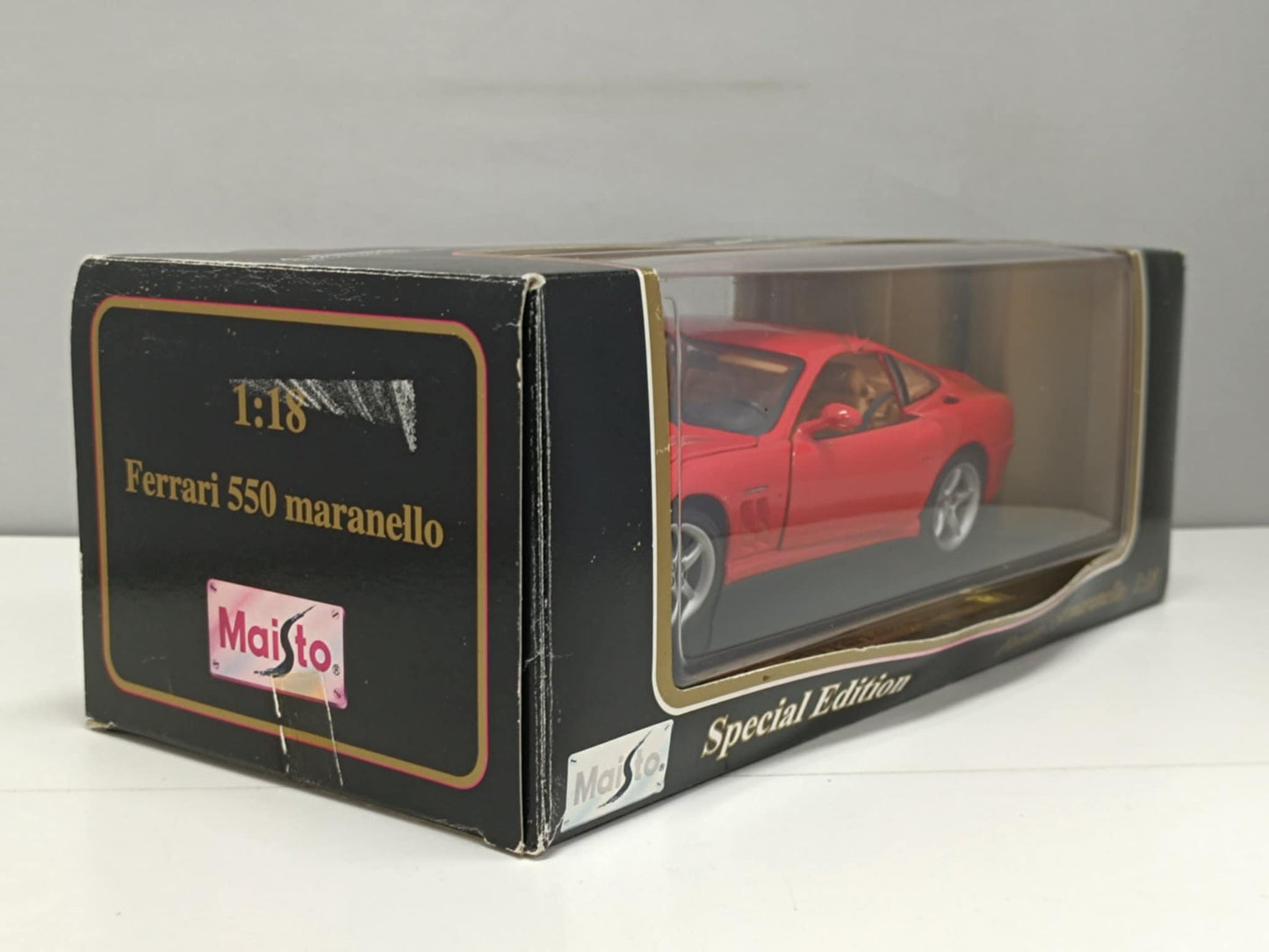 Ferrari 550 Maranello 1996 Red Rosso Maisto 1:18 Usato + Box 1/18
