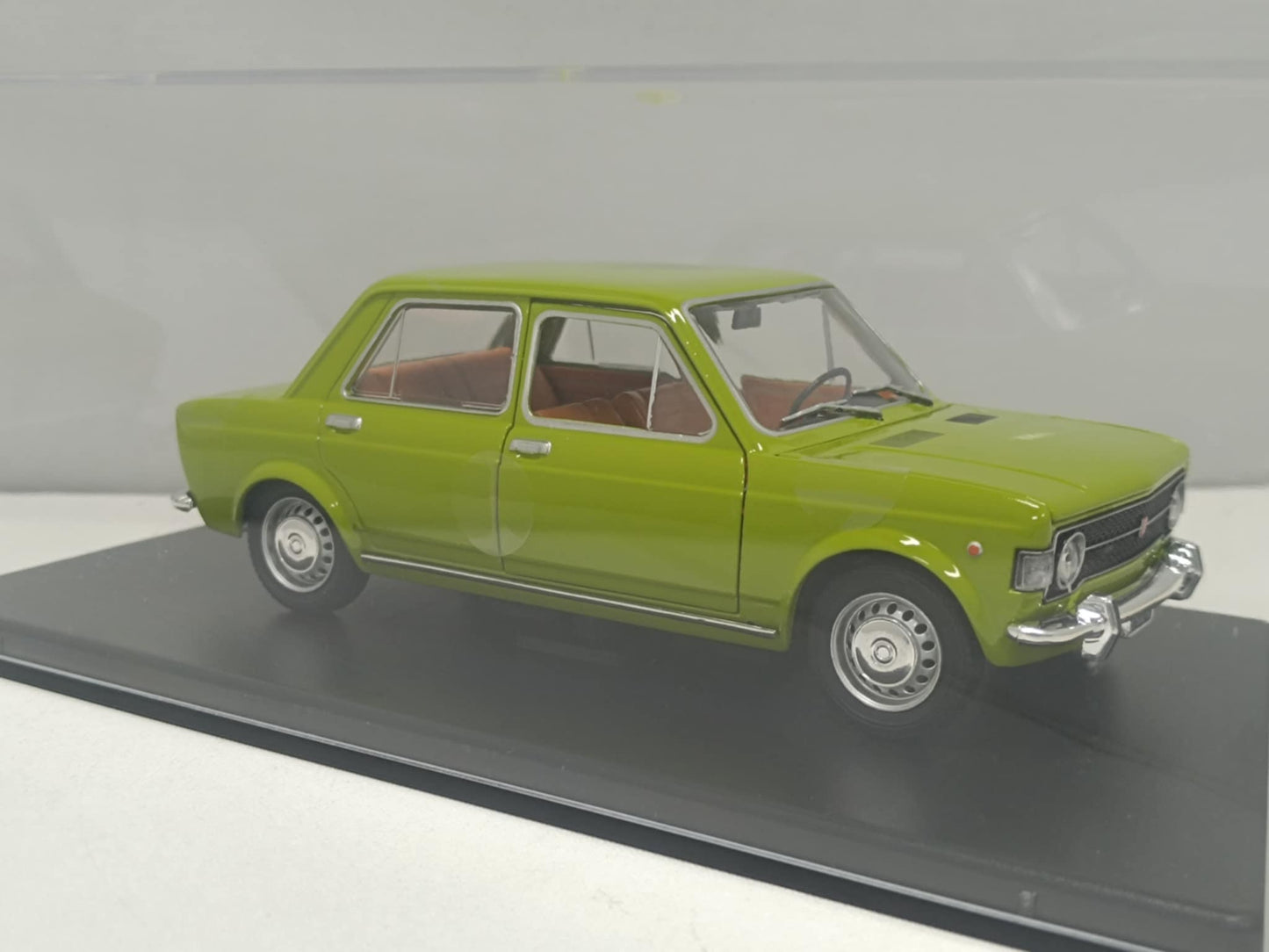 Fiat 128 Berlina Verde 1969 - Edicola Leo Models 1:24 Usato + Teca Rare