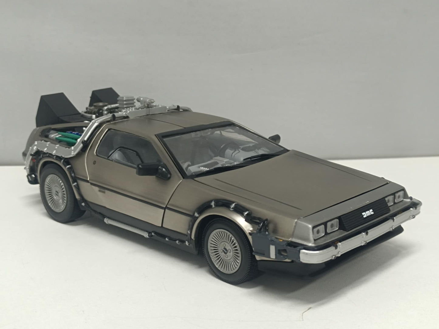 De Lorean Ritorno Al Futuro Back To The Future Sun Star 1:18 Usato