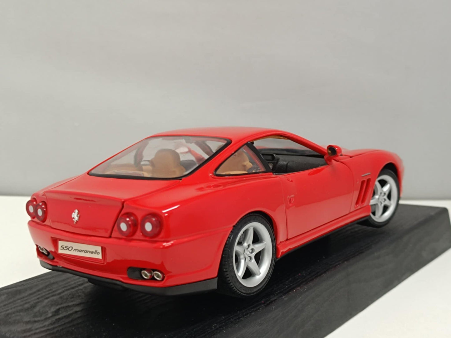 Ferrari 550 Maranello 1996 Red Rosso Maisto 1:18 Usato + Box 1/18