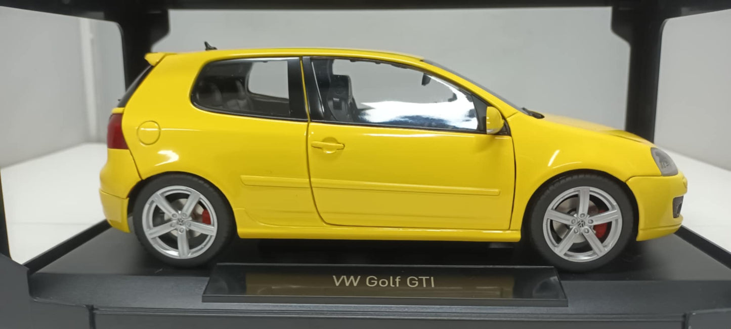 Volkswagen Golf GTI Pirelli Giallo Yellow 2007 Norev 1:18 Usato Limited Edition