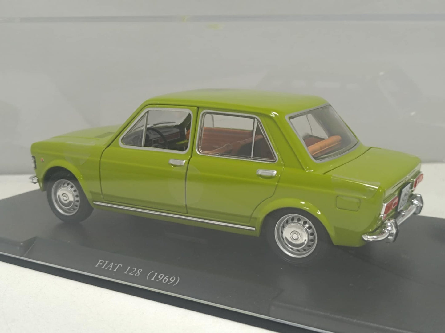 Fiat 128 Berlina Verde 1969 - Edicola Leo Models 1:24 Usato + Teca Rare