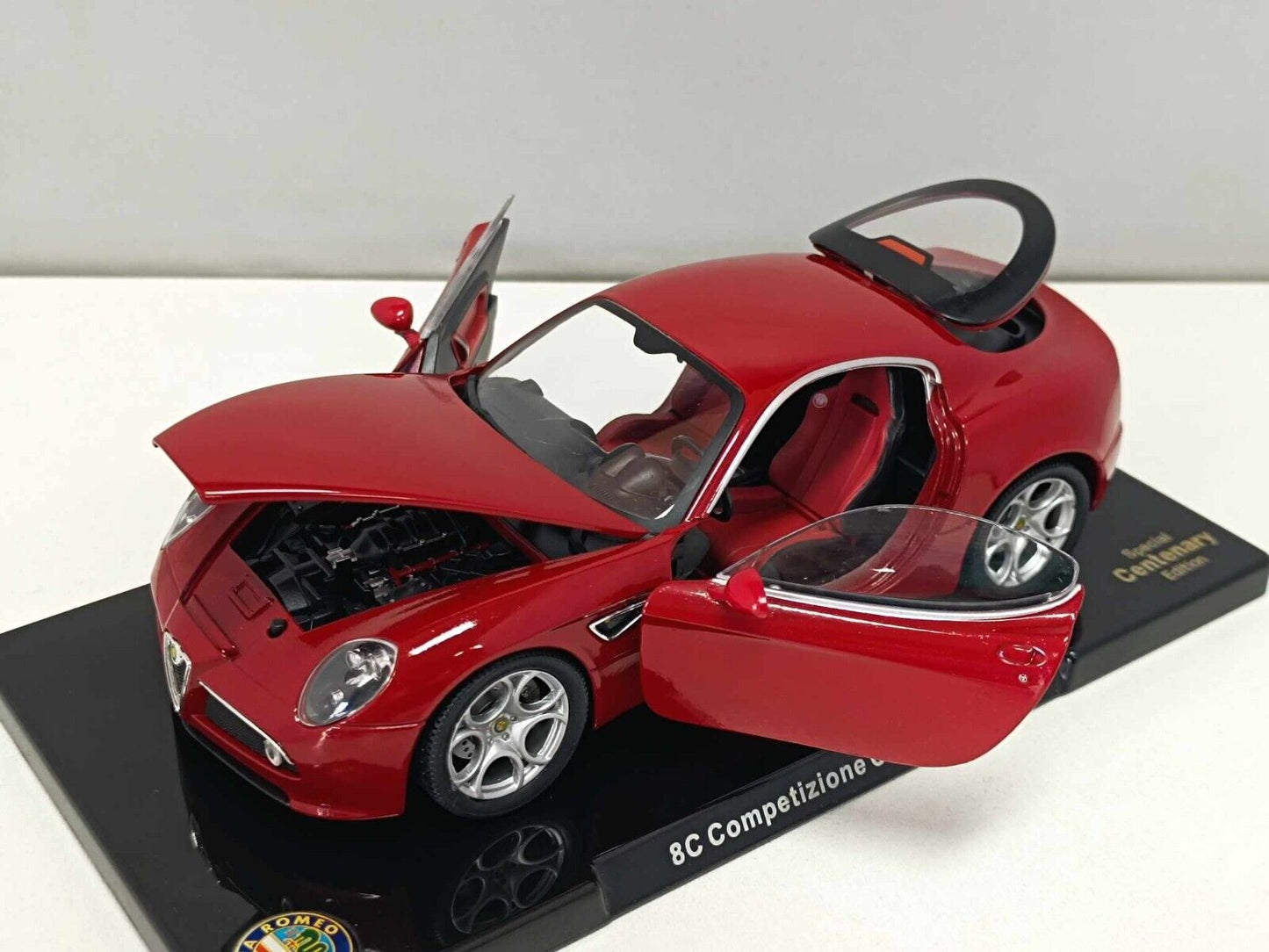 Alfa Romeo 8c Competizione Coupé 2008 Edicola Centenario 1:24 Usato + Teca