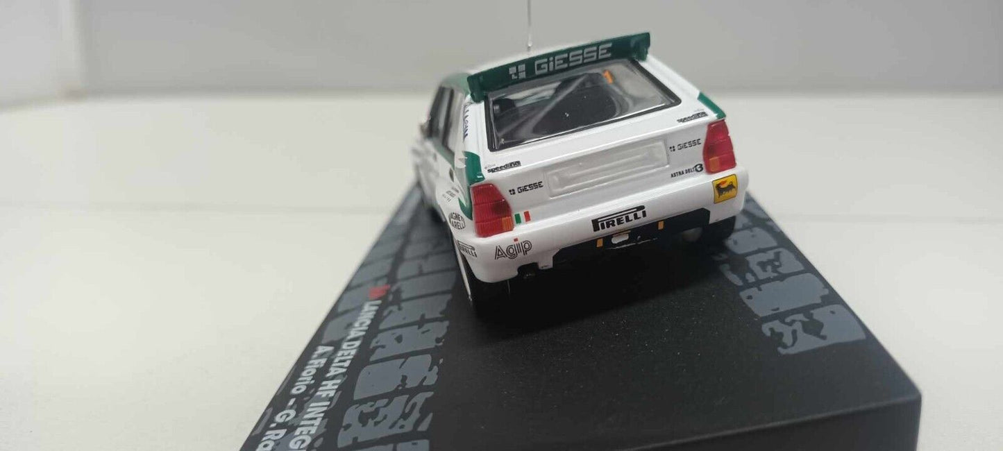 Lancia Delta HF Integrale Il Ciocchetto 1993 Fiorio - Rancati Edicola 1:43 Usato