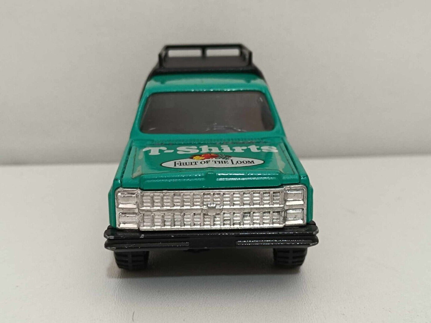Chevrolet Blazer + Roulotte Fruit of the Loom (Rare) - Majorette 1:36 GM Shop