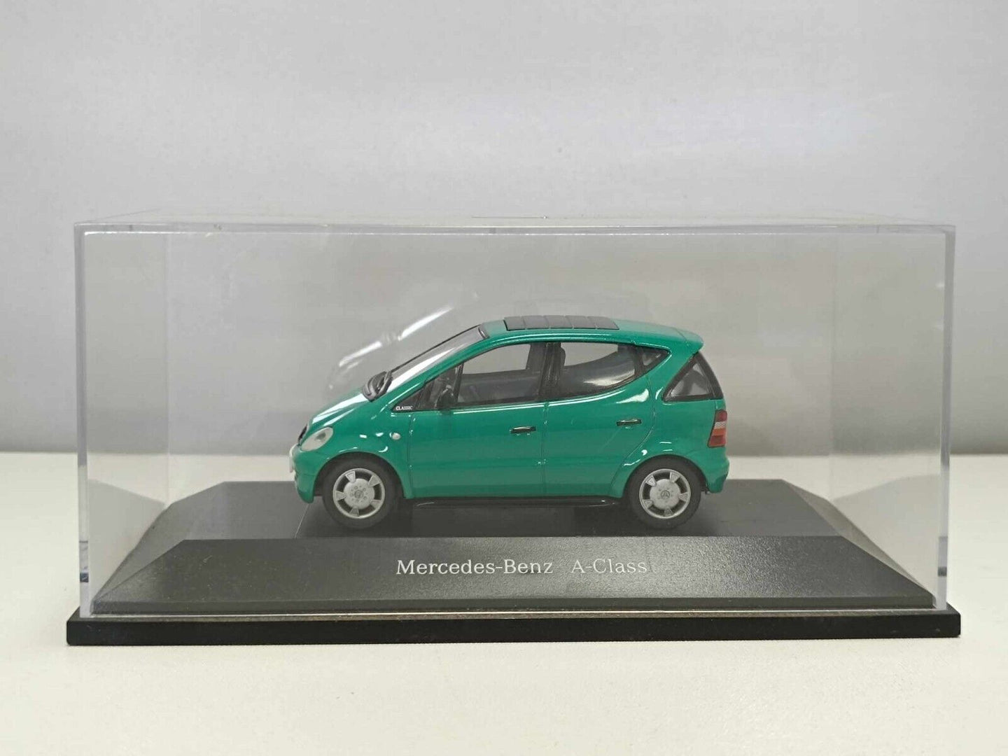 Mercedes-Benz Classe A A-Class Minichamps 1:43 Verde Usato + Box GM Shop