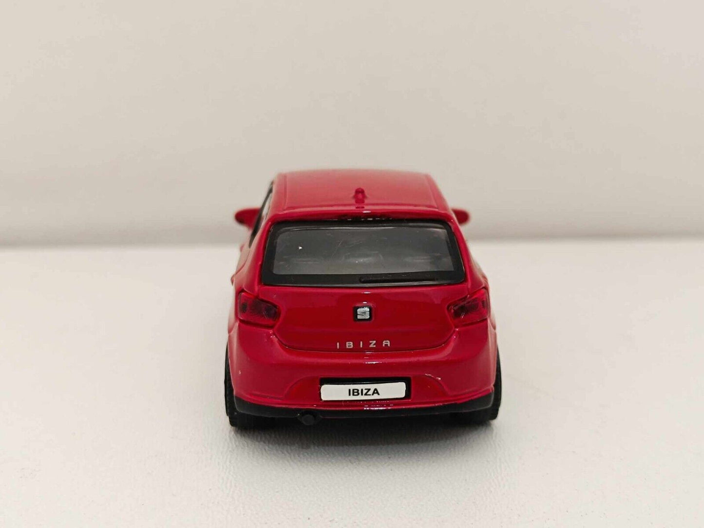 Seat Ibiza 5 Porte 2011 Burago 1:43 Rosso GM Shop
