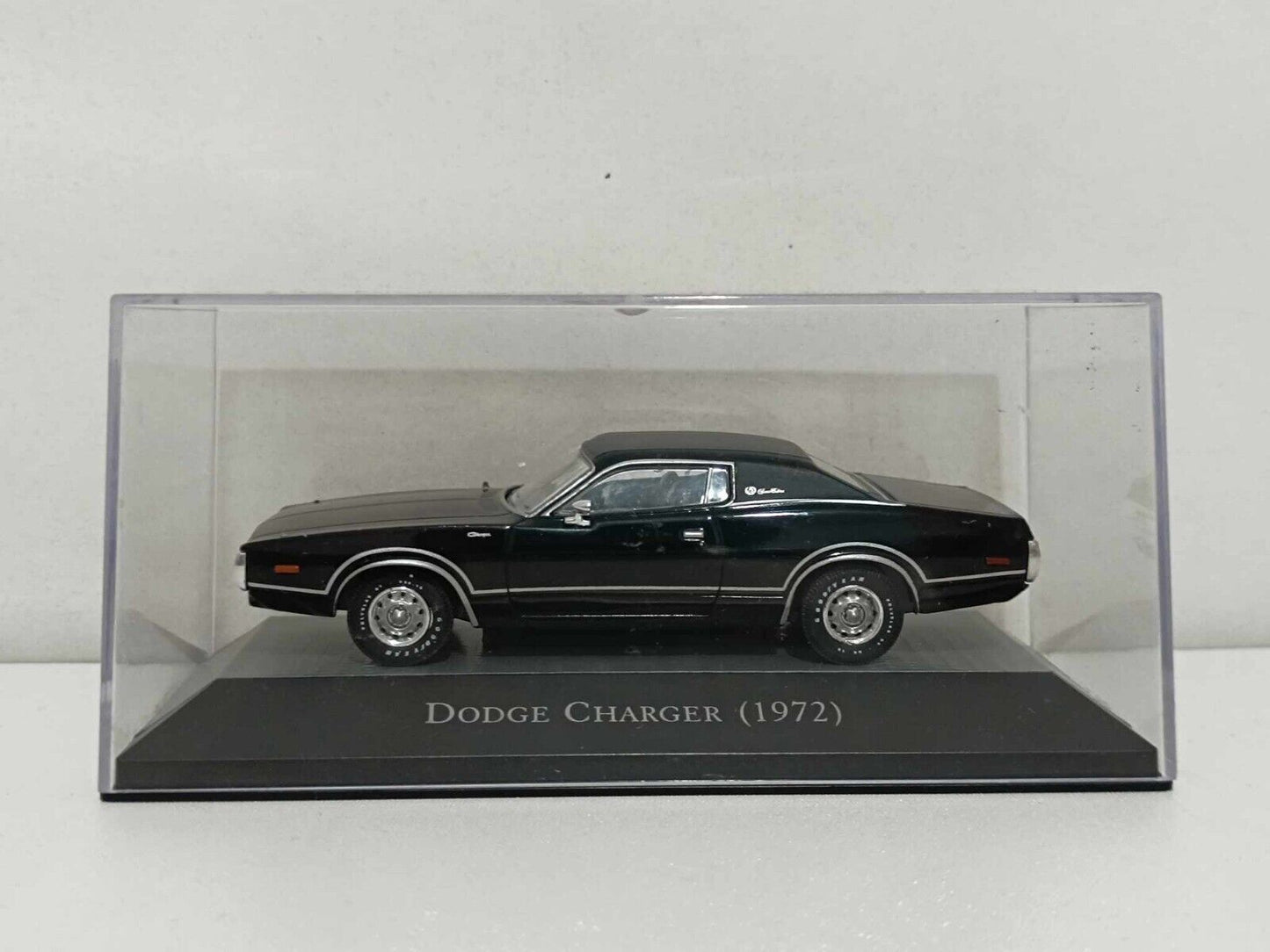 Dodge Charger 1972 Nero Black Edicola 1:43 + Teca 1/43