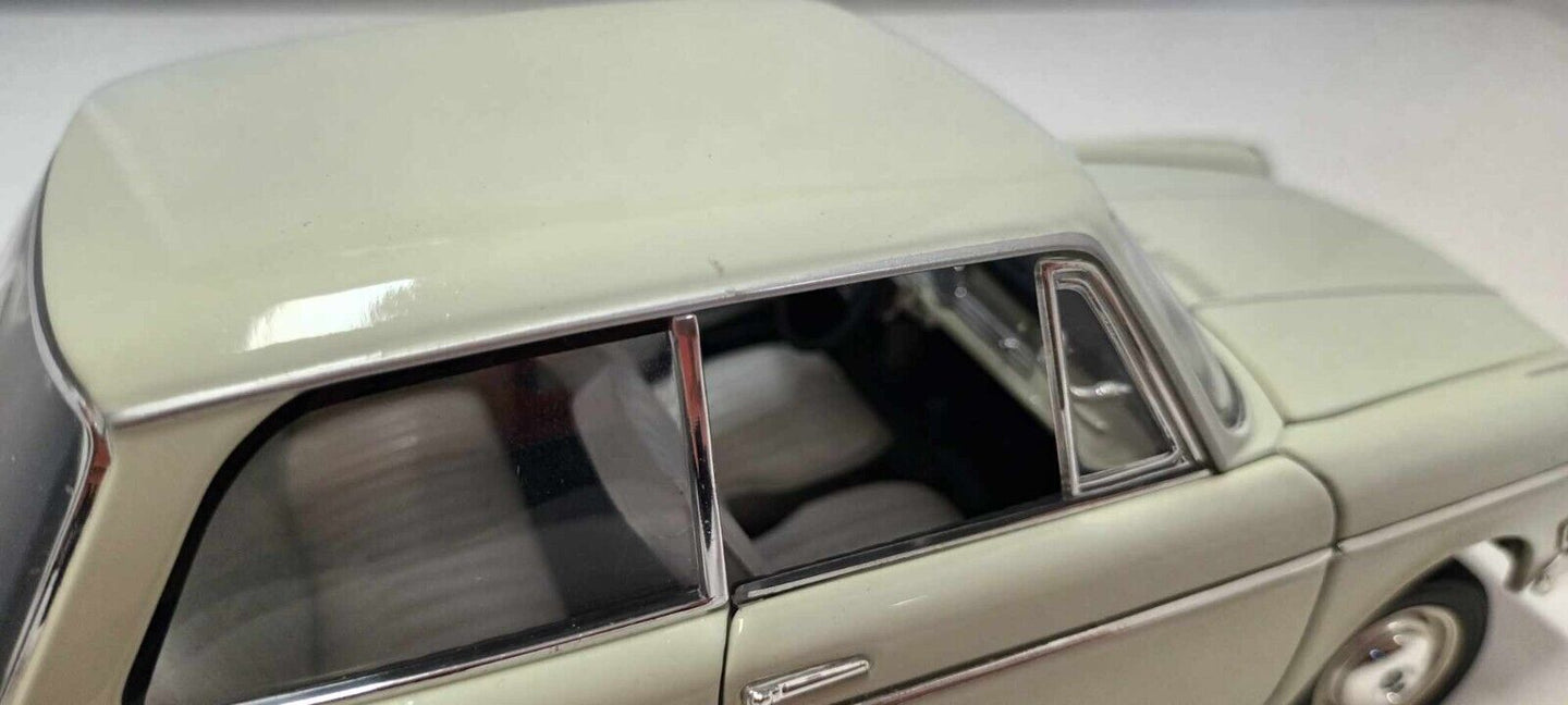 BMW 700 LS Luxus 1962 Signature Models 1:18 White Bianco Usato