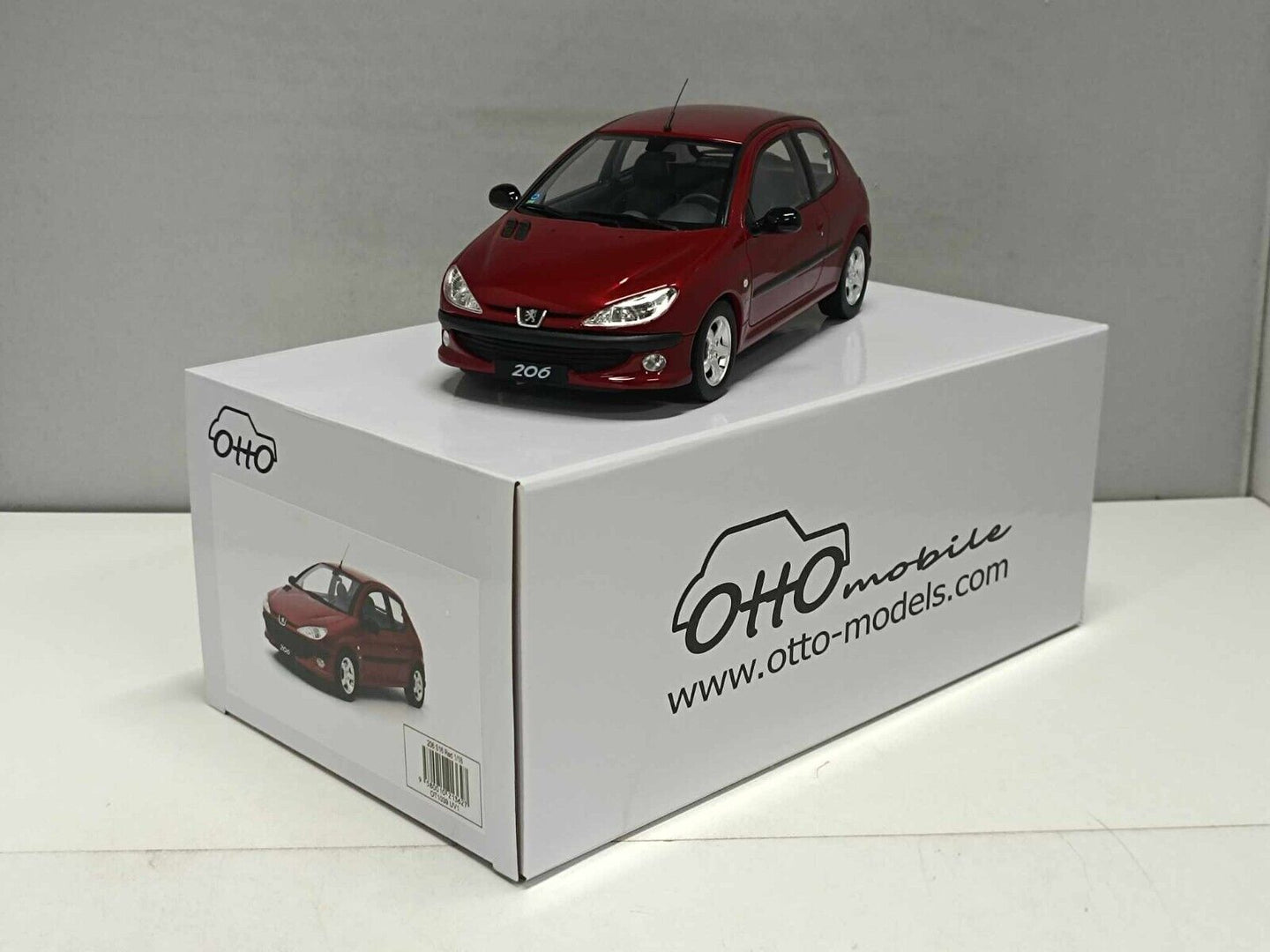 Peugeot 206 S16 Red 2003 - Ottomobile 1:18 Nuovo Limited Edition