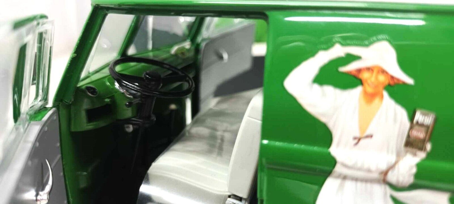 Volkswagen T1 Transporter Persil 1958 - 1963 Schuco 1/18 Verde  GM Shop