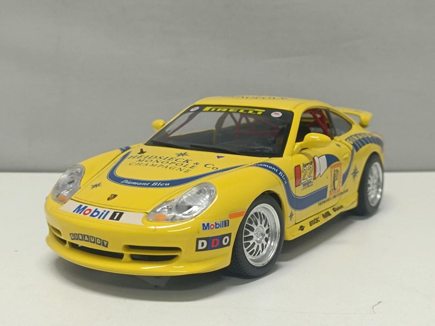 Porsche 911 GT3 CUP #22 - Burago 1:18 Usato + Box Made in Italy 1/18