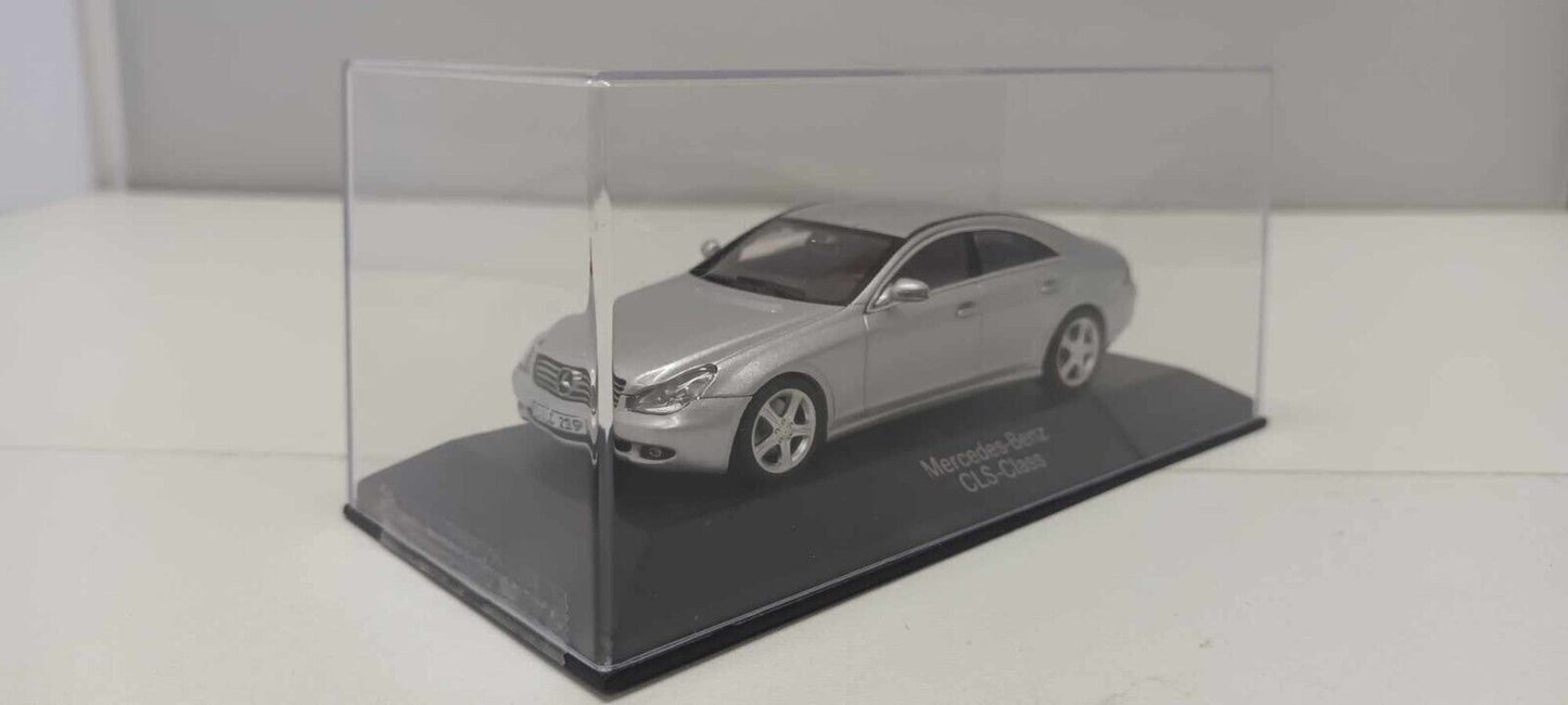 Mercedes-Benz CLS-Class Classe CLS Minichamps 1:43 Silver Usato + Teca