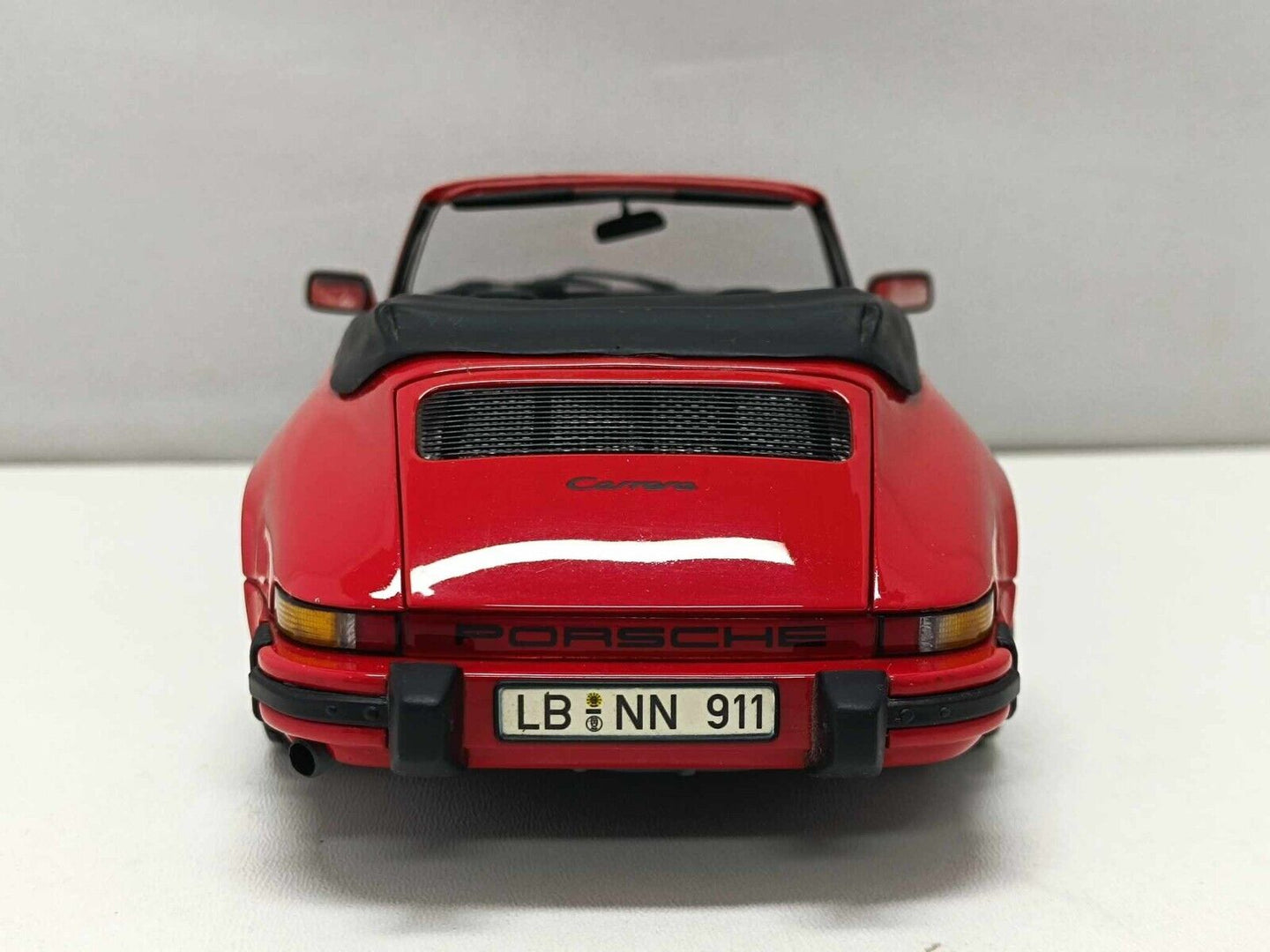 Porsche 911 Carrera Cabriolet 1983 Red Rosso - Minichamps 1:18 Rare