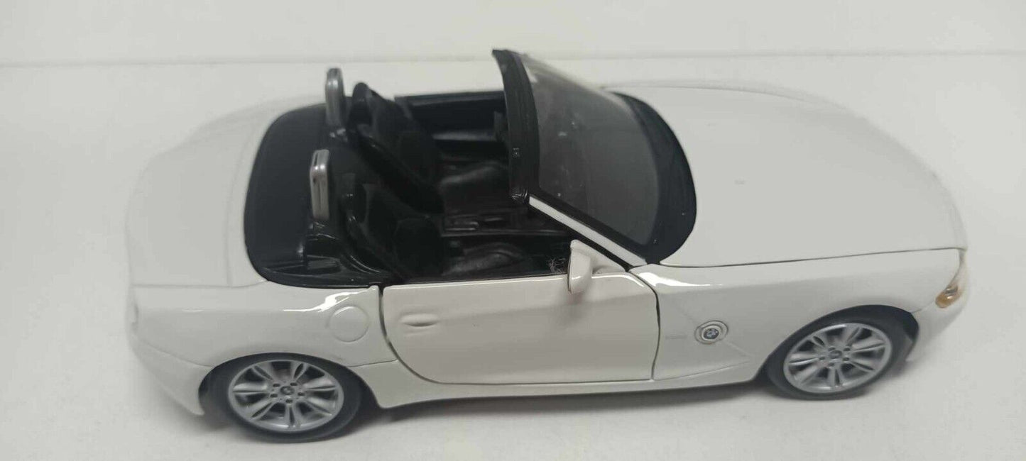 BMW Z4 Spider 2003 White Bianco Burago 1:24 Usato 1/24