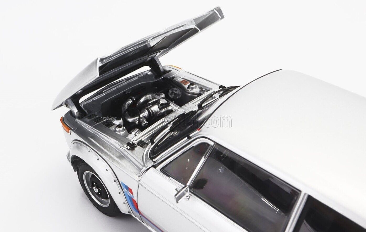 BMW 2002 Turbo 1974 Silver Kyosho 1:18 Nuovo 08544S 1/18