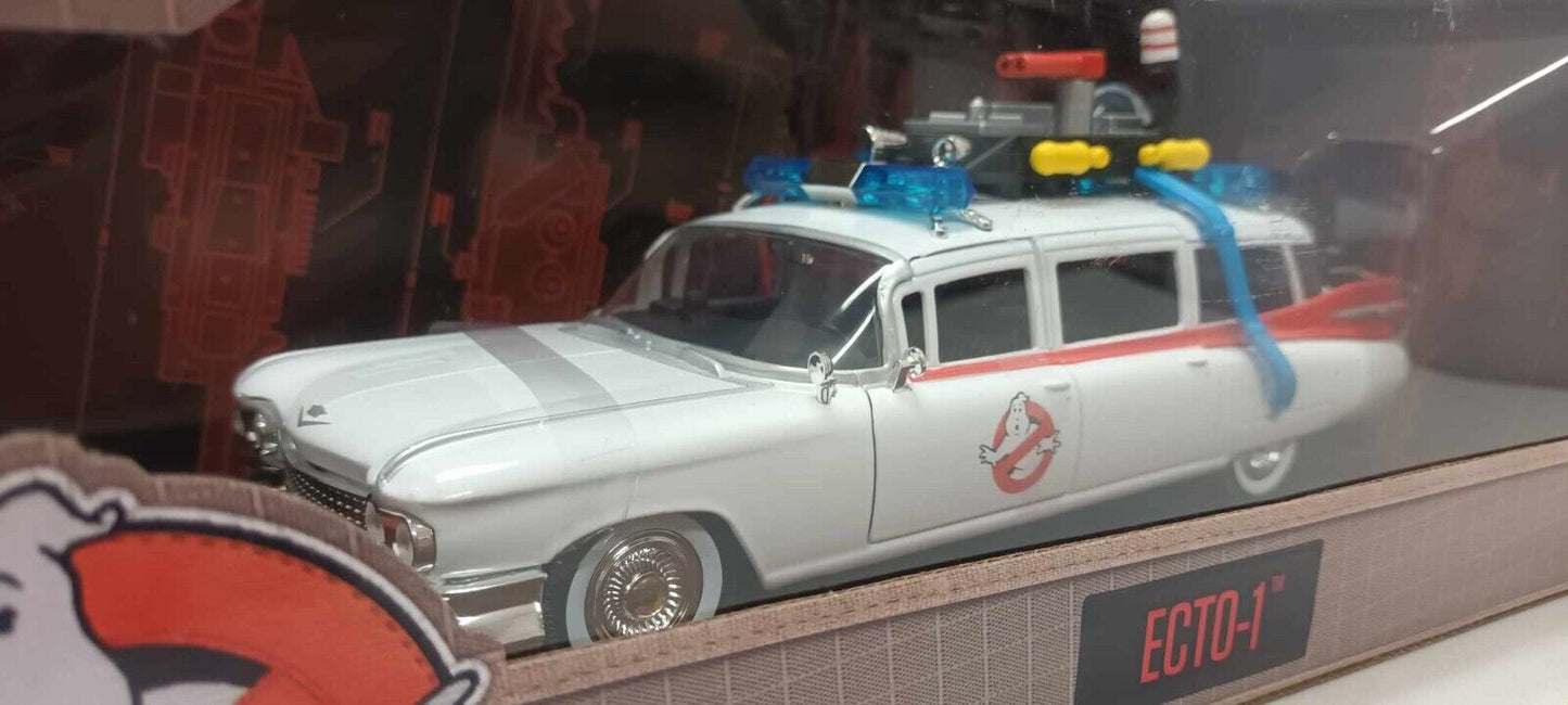 Ghostbusters Car Ecto-1 Auto Film Jada Hollywood Rides 1:24 Nuovo 1/24