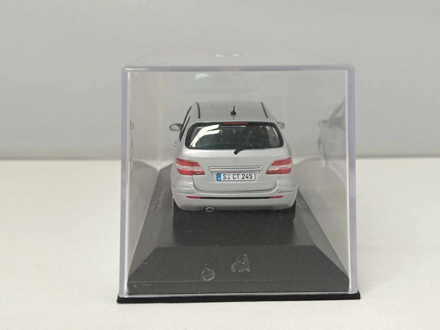 Mercedes-Benz B-Klasse W245 Minichamps 1/43 Polarsilver Usato + Teca