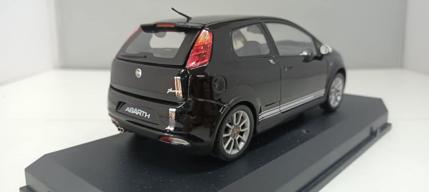 Fiat Abarth Grande Punto Nero Black Motorama 1:24 Usato + Box 1/24 Very Rare 