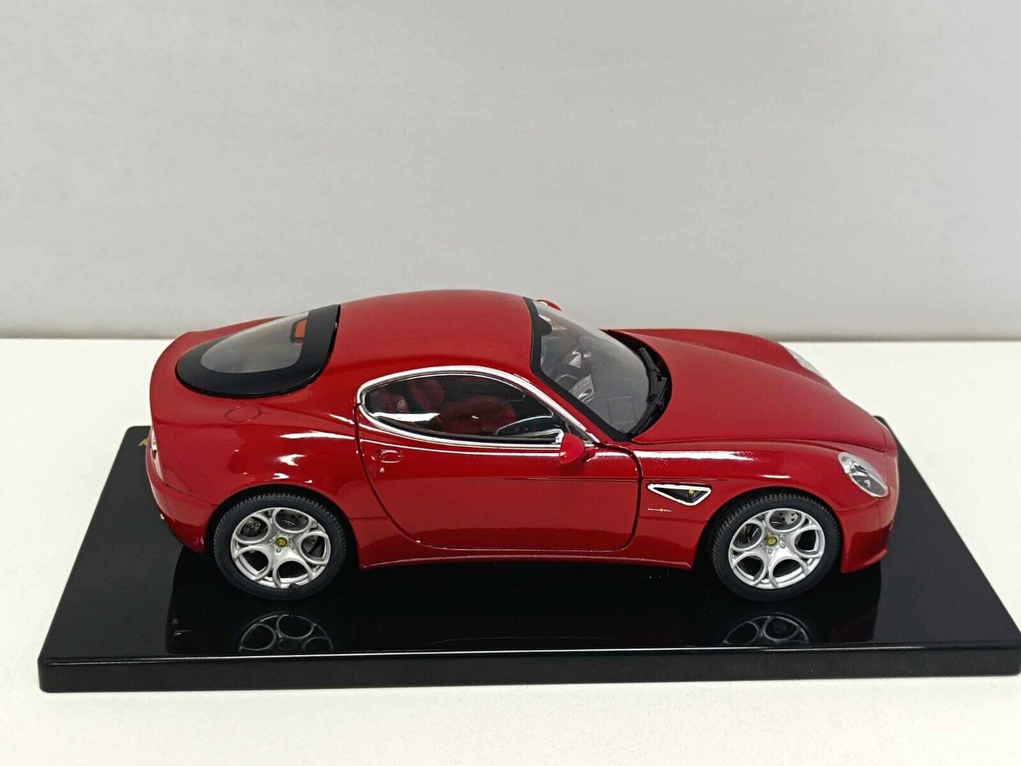 Alfa Romeo 8c Competizione Coupé 2008 Edicola Centenario 1:24 Usato + Teca