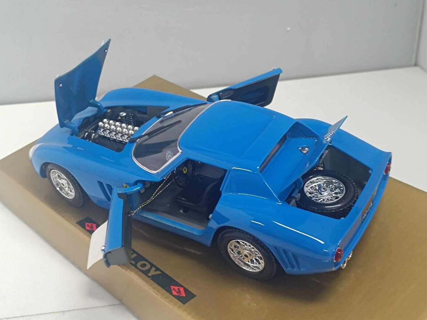 Ferrari 250 GTO 1964 - Guiloy 1:18 Blue Blu Come Nuovo + Box
