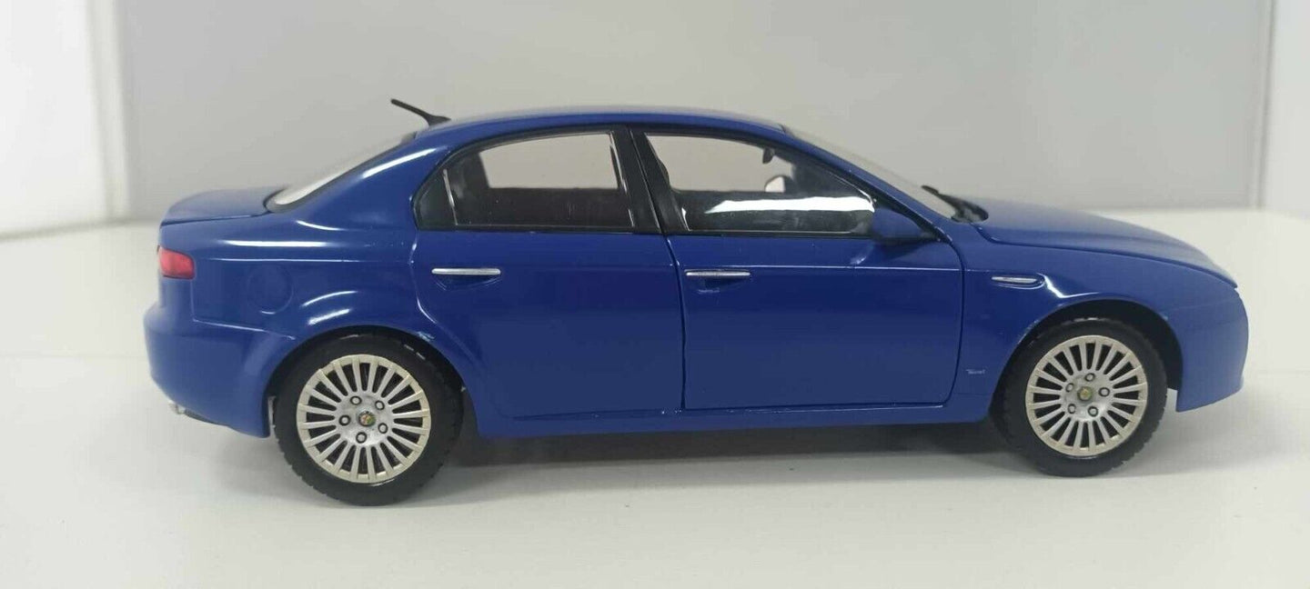 Alfa Romeo 159 Q4 3.2 JTS Motorama 1:24 Blu Usato Rara Very Rare GM Shop
