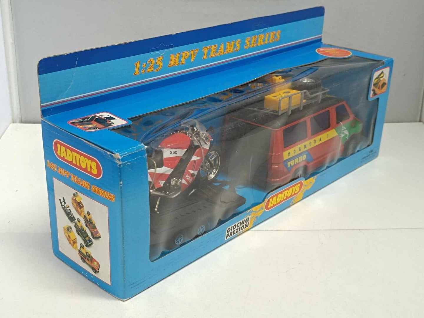 Iveco Daily Formula 1 MPV Teams Series 1:25 Rare Jaditoys 1:25  Nuovo Vintage