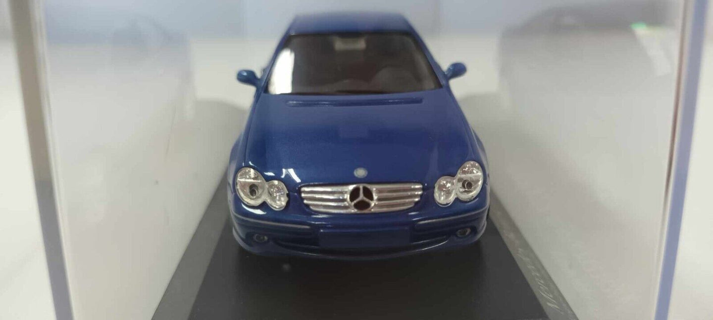 Minichamps Mercedes-Benz CLK-Klasse 1:43 Jaspisblau Metallic Limited Edition