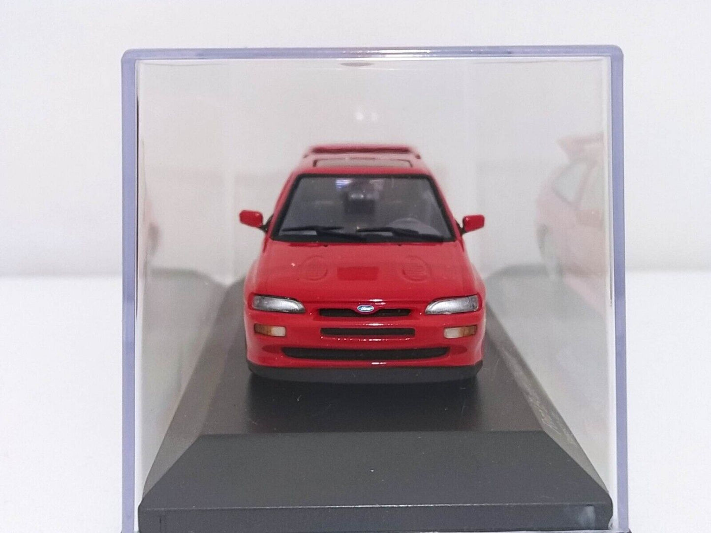 Ford Escort Cosworth - Minichamps 1:43 GM Shop