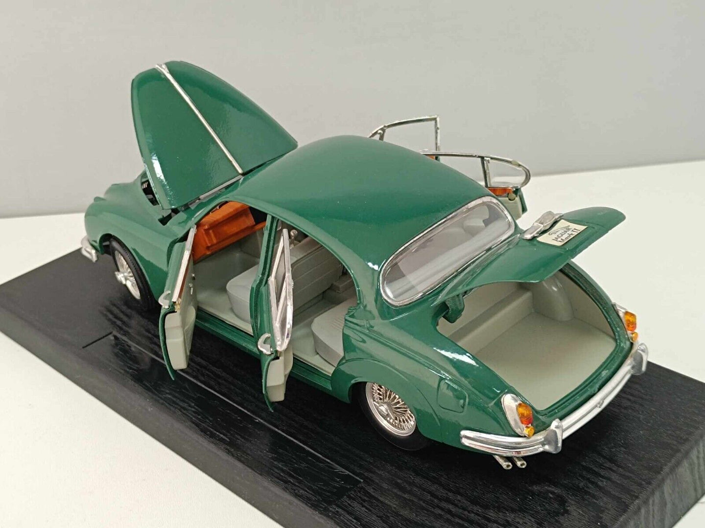 Jaguar Mark 2 1959 Verde Maisto 1/18 Green Usato + Box GM Shop
