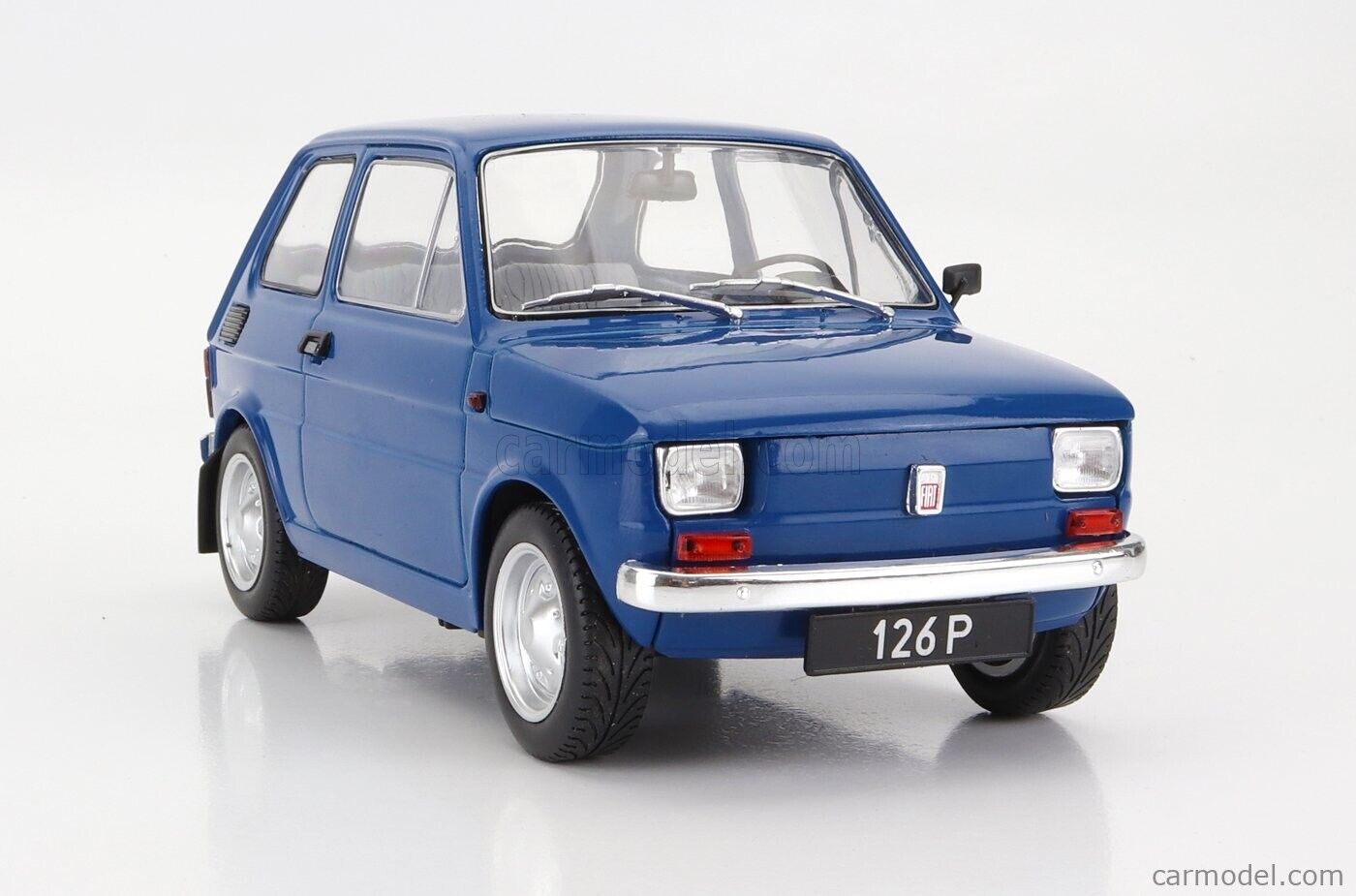 Fiat 126P 126 P 126 p Dark Blue Blu 1972 Modelcar Group MCG 1:18 Nuovo 1/18