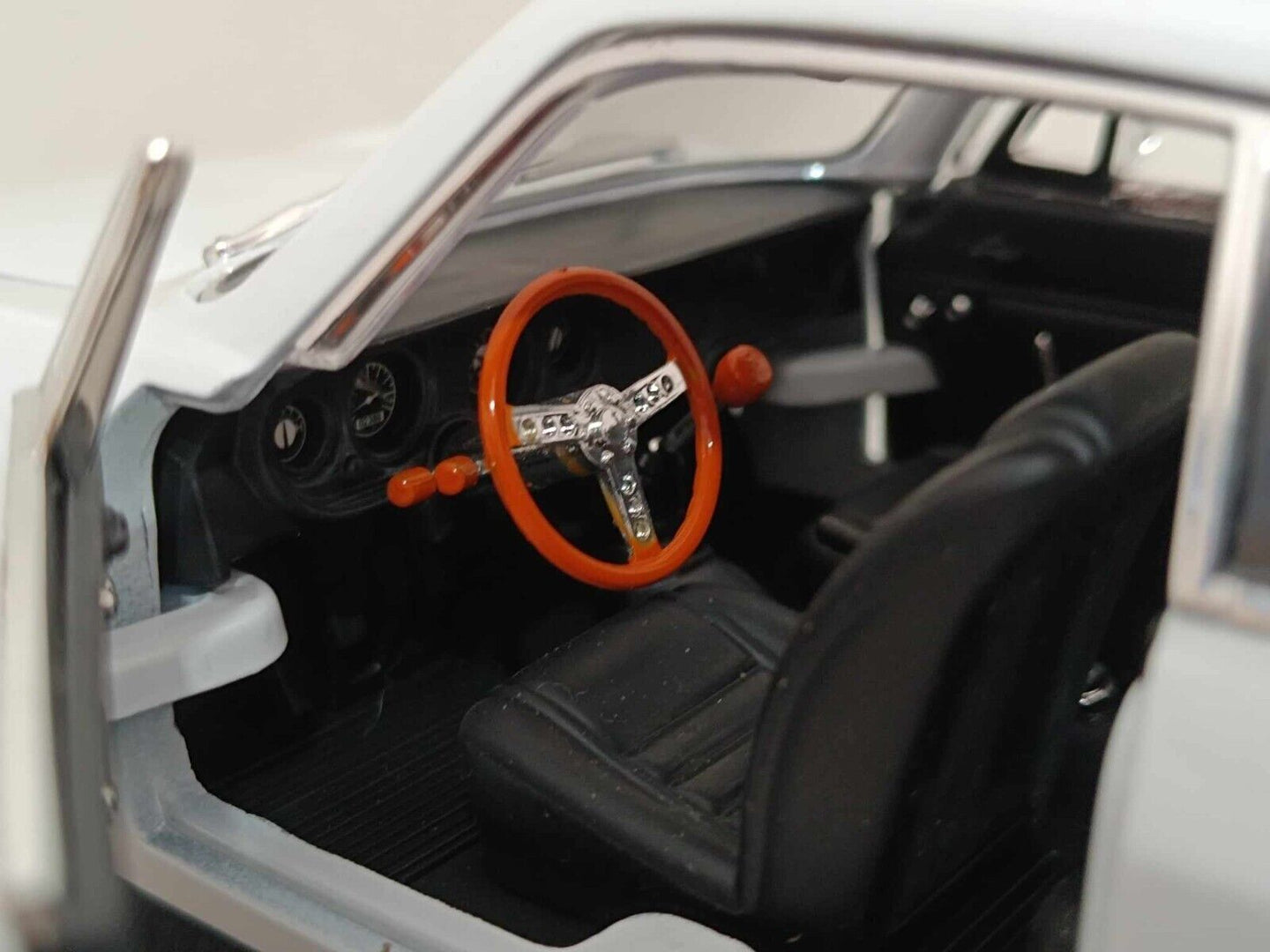 Alfa Romeo Giulia Sprint GTA 1965 - Road Signature 1:18 Very Rare Bianco GM Shop