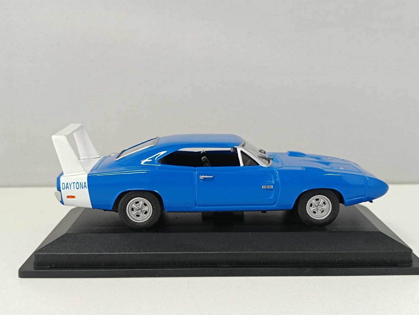 Dodge Charger Daytona 1969 Edicola 1/43 Muscle Car Azzurra Supporto + Teca Usato