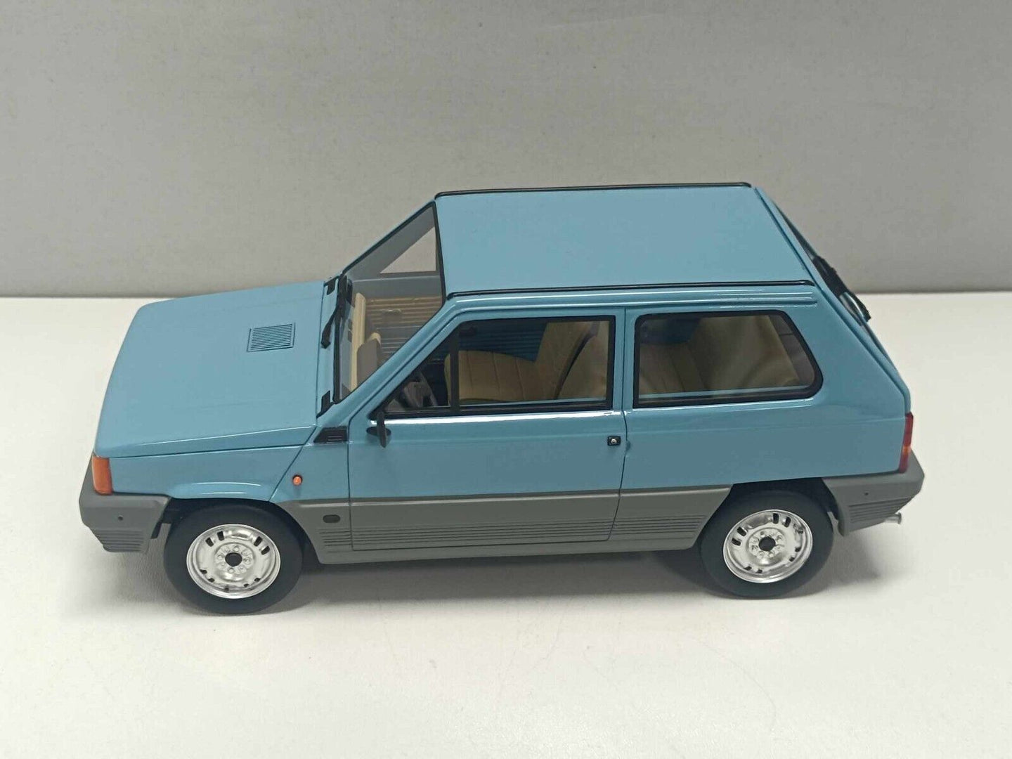 Fiat Panda 45 - 1980 Azzurro Bahia Laudoracing 1:18 Nuovo LM132A2-2