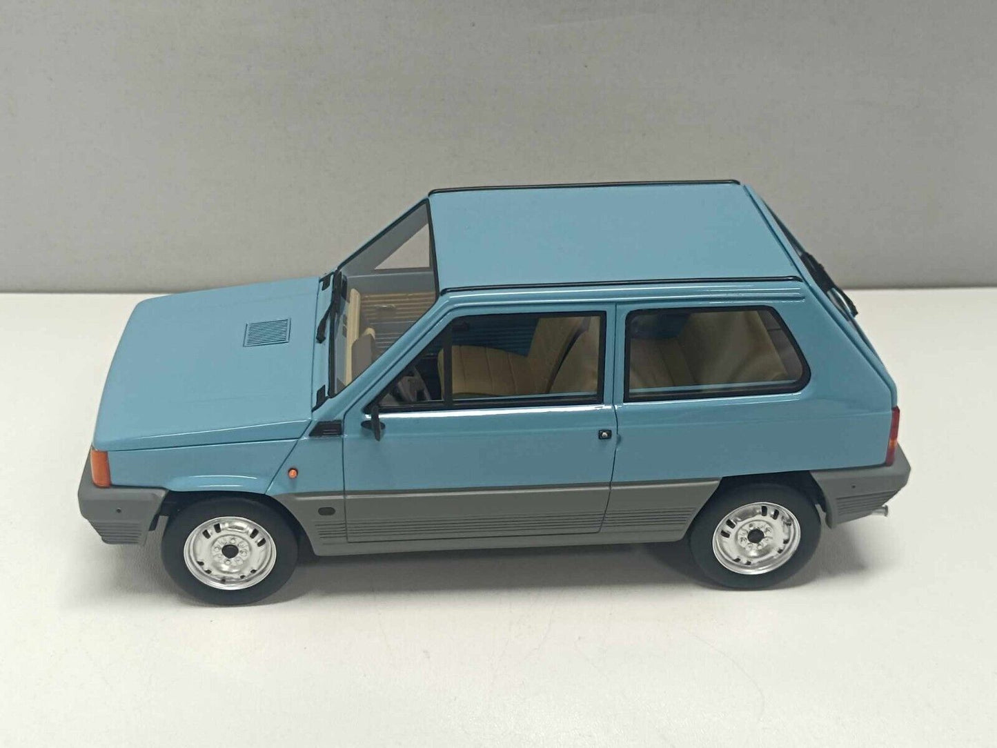 Fiat Panda 45 - 1980 Azzurro Bahia Laudoracing 1:18 Nuovo LM132A2-2