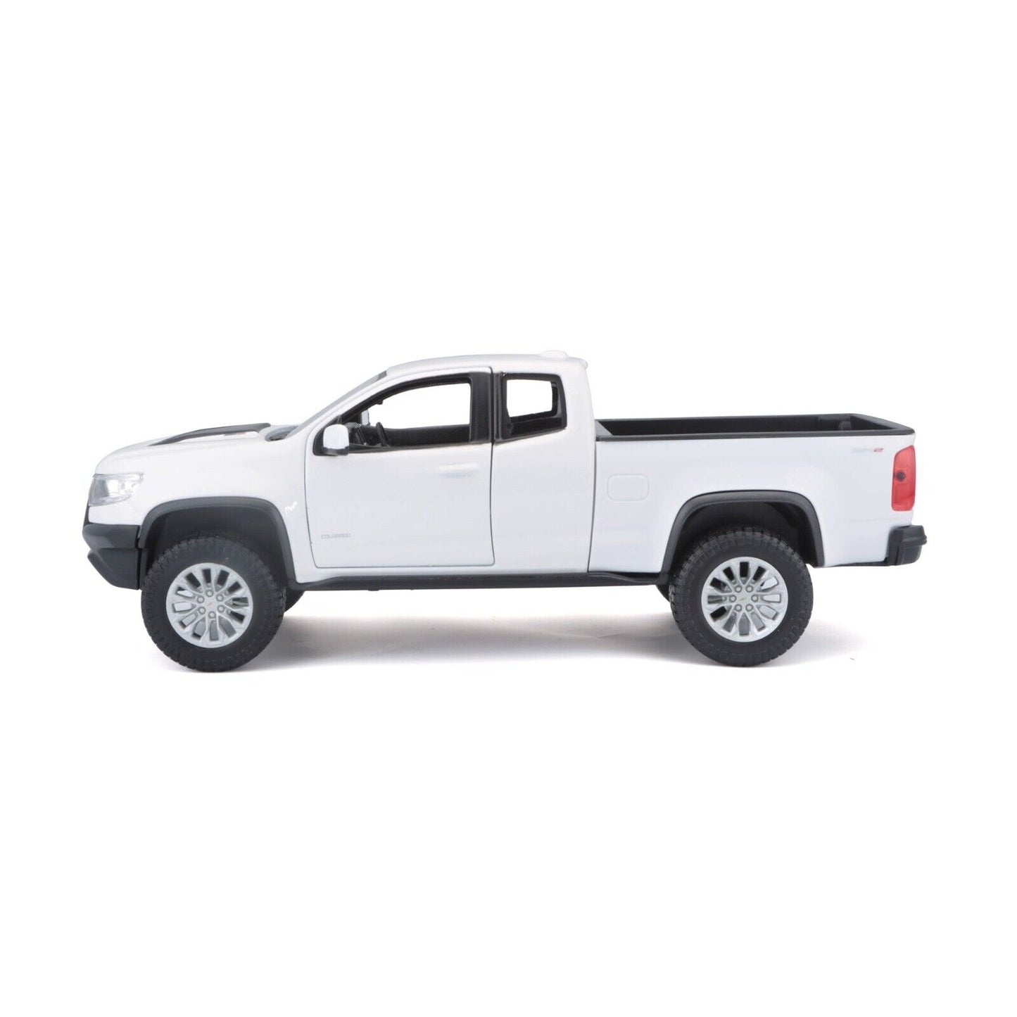 Chevrolet Colorado ZR2 Bianco White 2017 Maisto 1:24 Nuovo 1/24