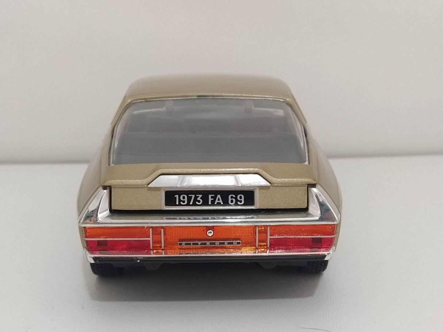 Citroen SM Norev 1/18 Gold Usato + Box GM Shop