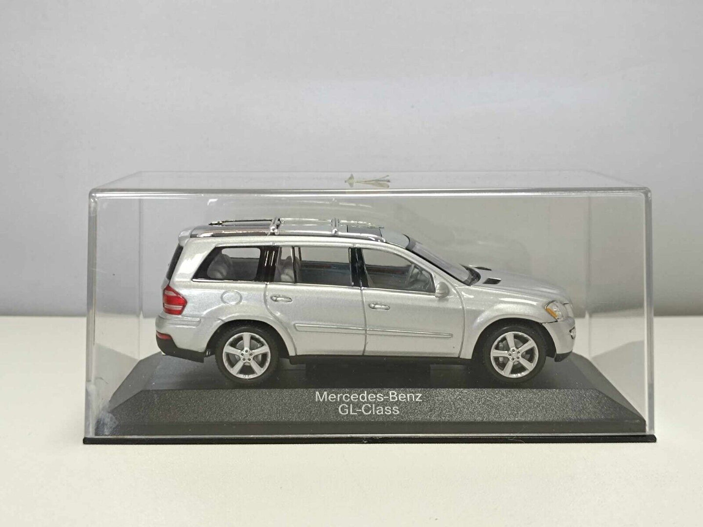 Mercedes-Benz Classe GL GL-Klasse Minichamps 1:43 Iridium Silver Usato GM Shop