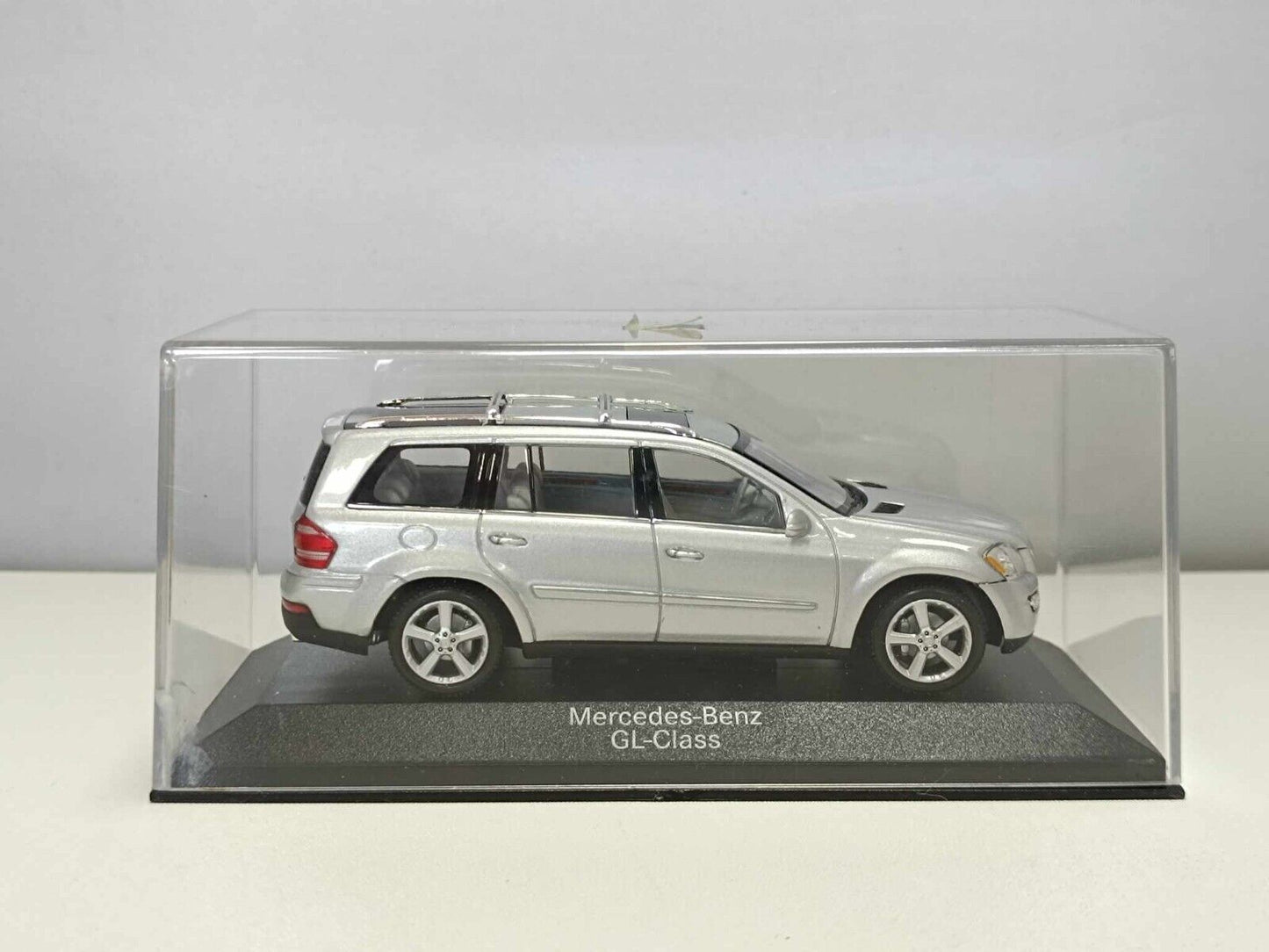 Mercedes-Benz Classe GL GL-Klasse Minichamps 1:43 Iridium Silver Usato GM Shop